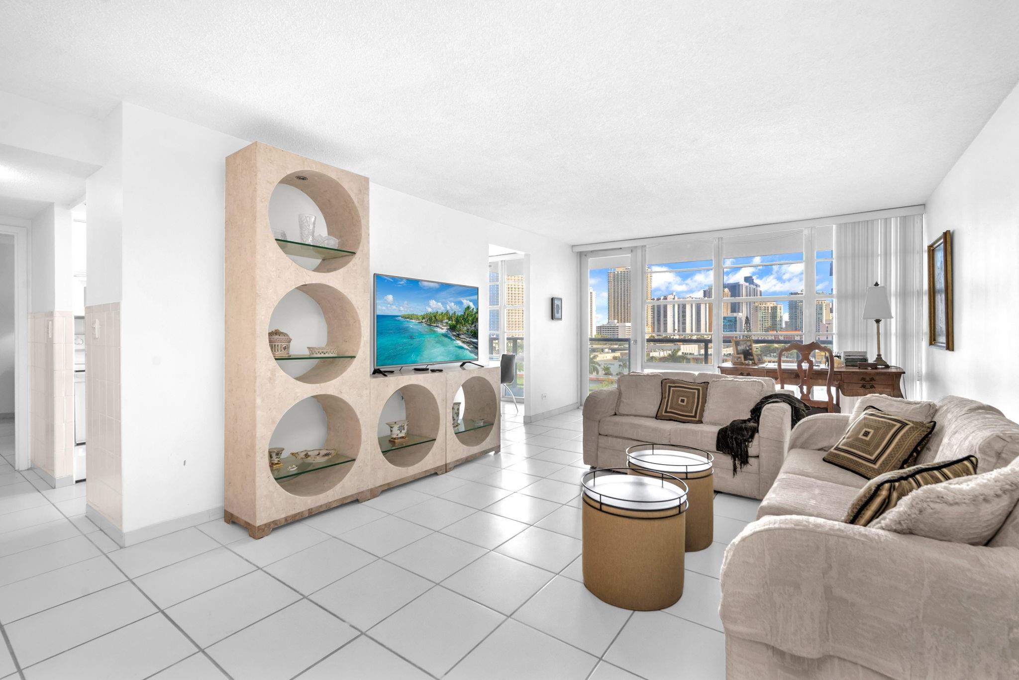 Winston Towers 300 - Residential