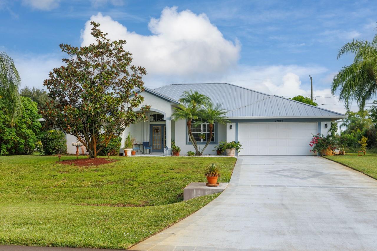 This is a fabulous house. Well Built! Private Pool. Metal roof is just a few years old! Front of the home has a private view - No one can built across the street! Beautiful neighborhood - great street!
Very practical floor plan!