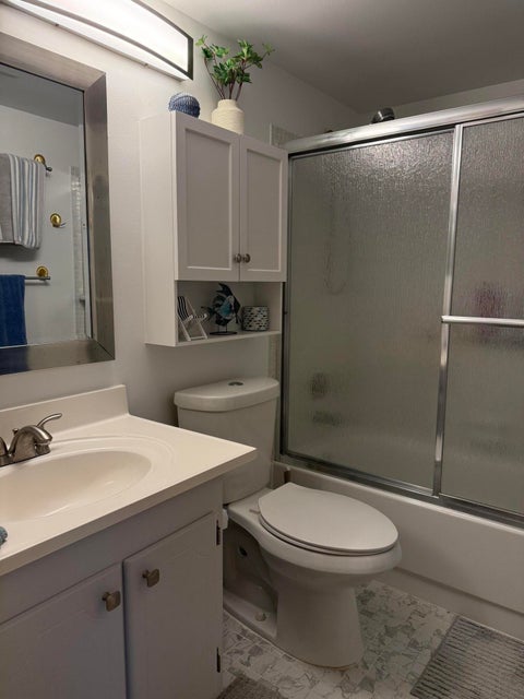 Tiny photo for 362 Oakridge T, Deerfield Beach, FL 33442 (MLS # B26037032)