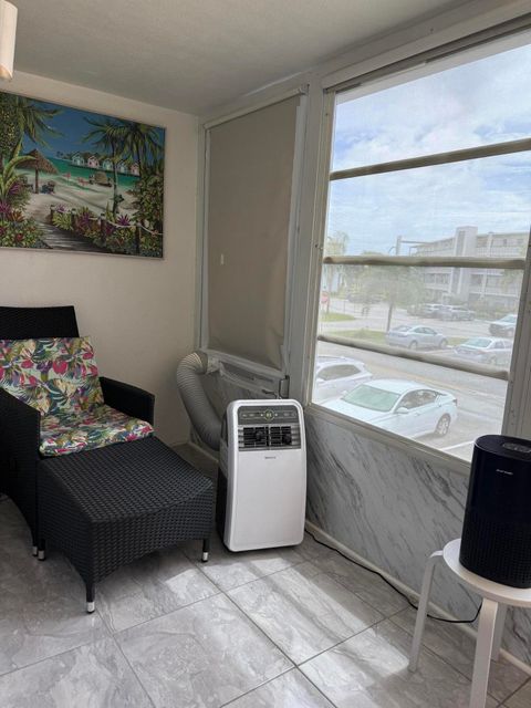 Tiny photo for 362 Oakridge T, Deerfield Beach, FL 33442 (MLS # B26037032)