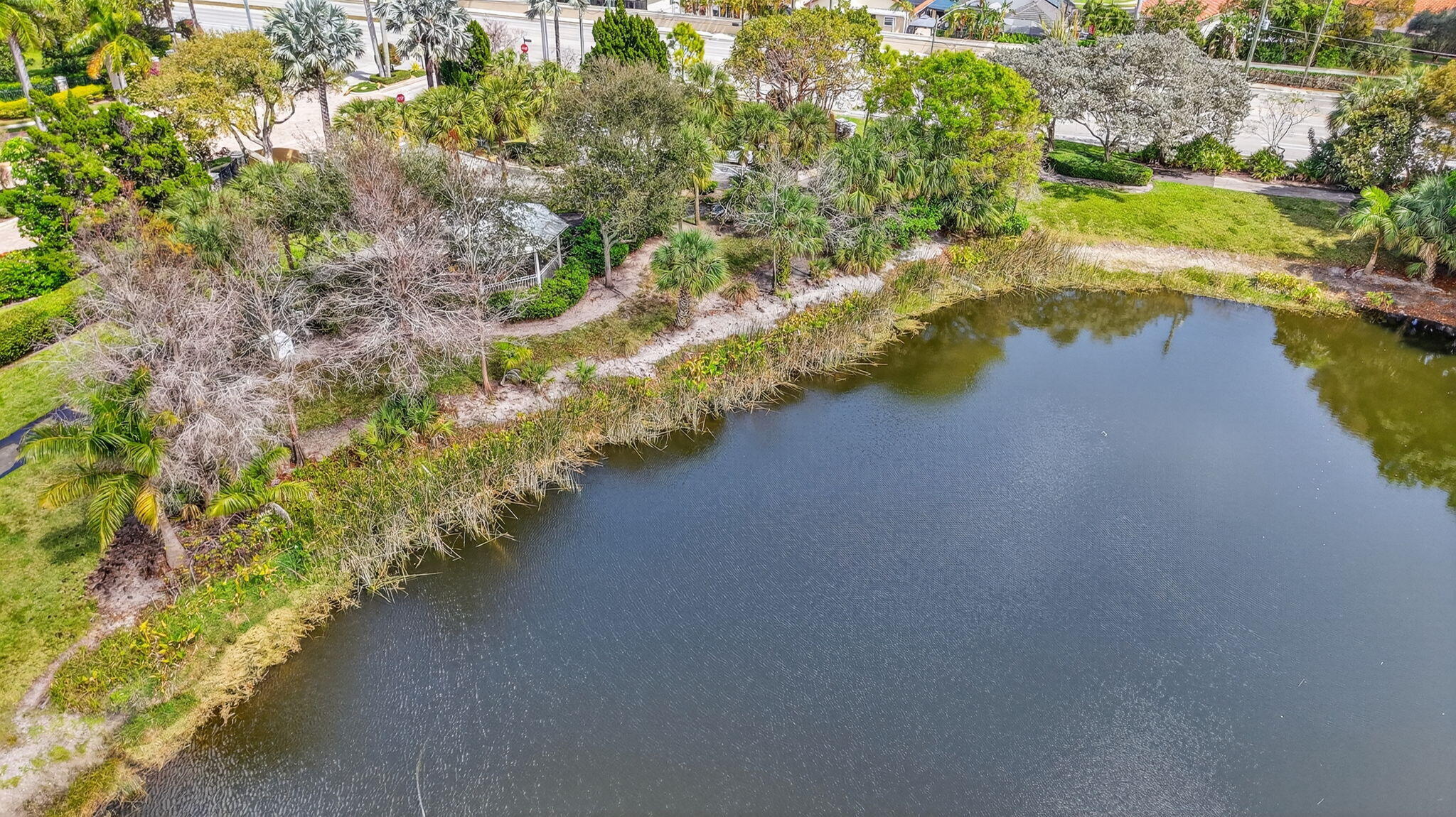 KNOLLWOOD - Residential