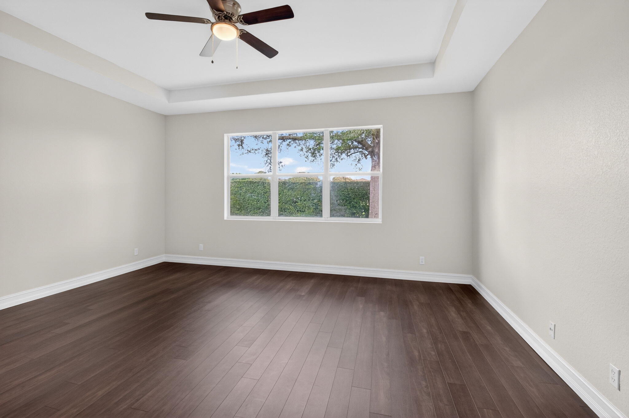 KNOLLWOOD - Residential