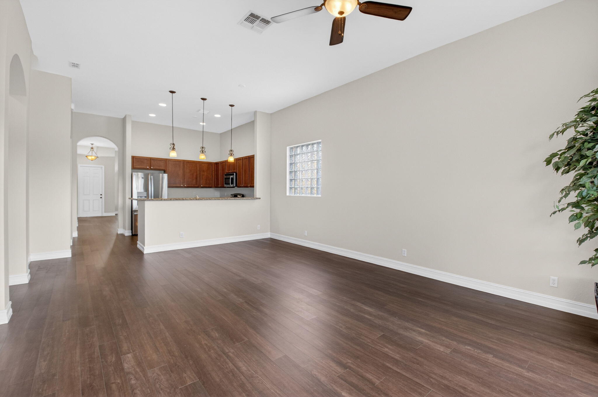 KNOLLWOOD - Residential