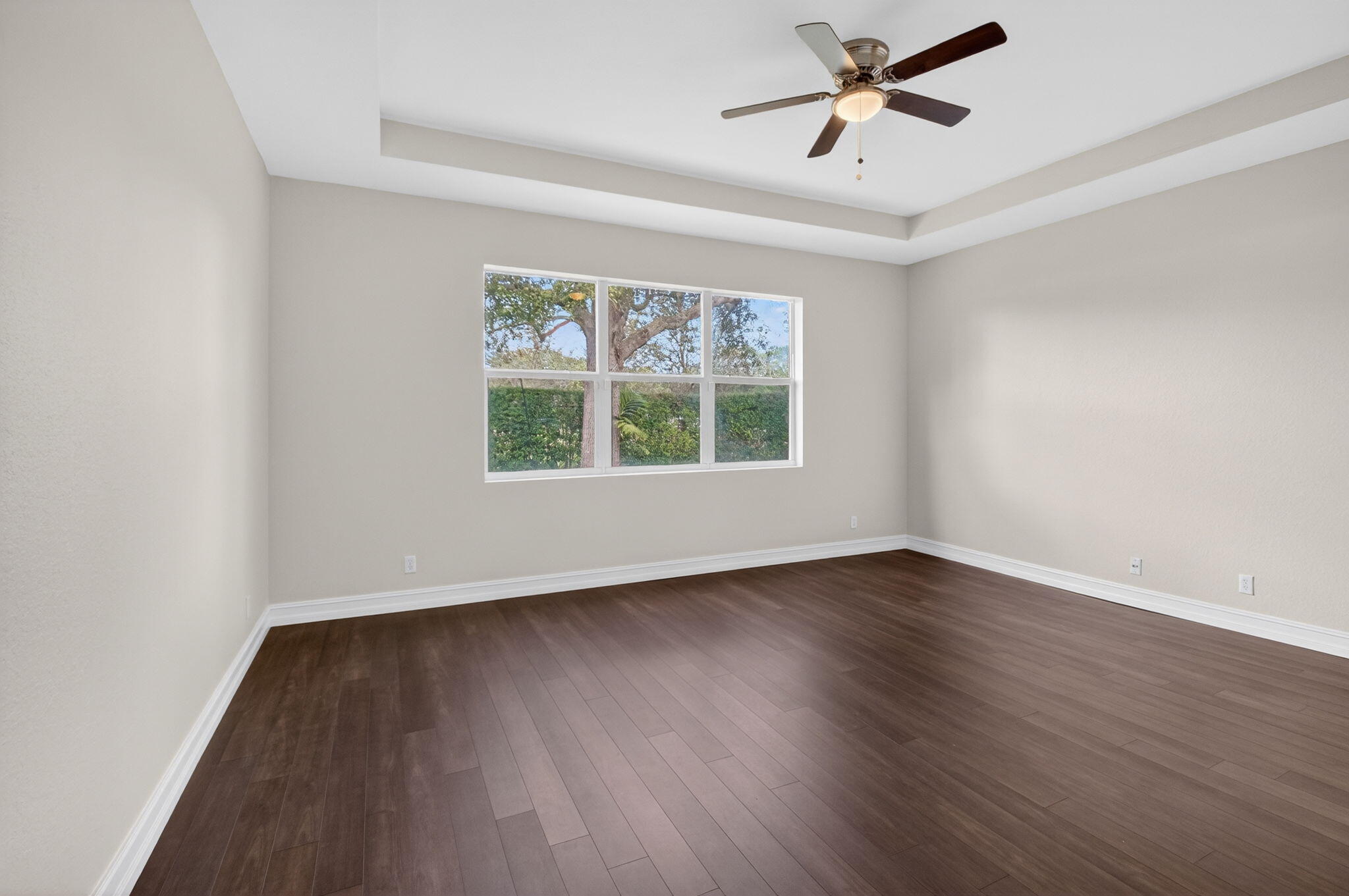 KNOLLWOOD - Residential