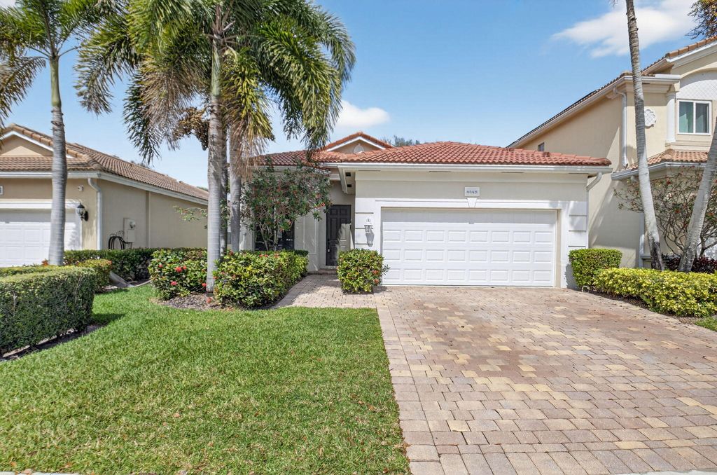 Photo of 4045 Trovita Boulevard, Boynton Beach, FL 33436 (MLS # R11169370)