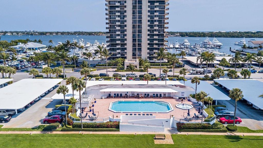 Photo of 123 Lakeshore Drive #343, North Palm Beach, FL 33408 (MLS # R10971792)