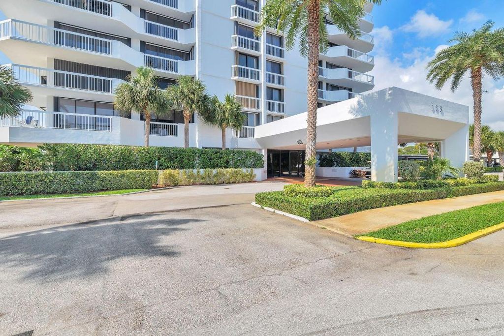 Photo of 123 Lakeshore Drive #343, North Palm Beach, FL 33408 (MLS # R10971792)