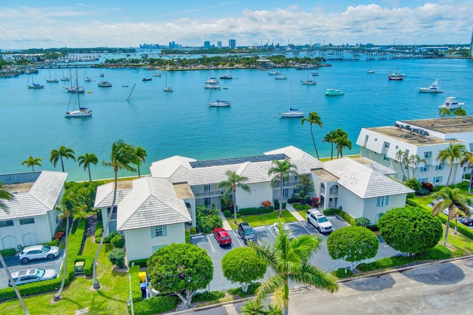 THE MOST GORGEOUS UNOBSTRUCTED VIEWS OF THE INTRA COASTAL WATER WAYS FROM YOUR 40 FT WRAP AROUND SCREENED IN BALCONY GREAT FOR ENTERTAINING , WATCH THE MANATEES SWIM BY YOUR BALCONY, UNFURNISHED, .THIS END UNIT HAS 2 BEDROOMS , 2 BATHROOMS, DINING AREA. THIS IS A 55 AND OVER VERY ACTIVE COMMUNITY,ASSIGNED PARKING,OLYMPIC SIZE HEATED POOL, TENNIS , SHUFFLE BOARD, BBQ PAVILION, CLUBHOUSE, KIDDIE POOL,SHORT WALK TO BEACH,CLOSE TO SHOPS ,RESTAURANTS,ENTERTAINMENT, POSSIBLE BOAT SLIPS AVAILABLE TO RENT
