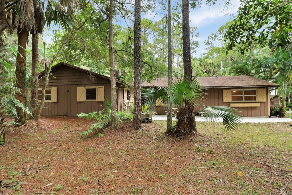 Photo of 16853 96th Terrace N, Jupiter, FL 33478 (MLS # R11007621)