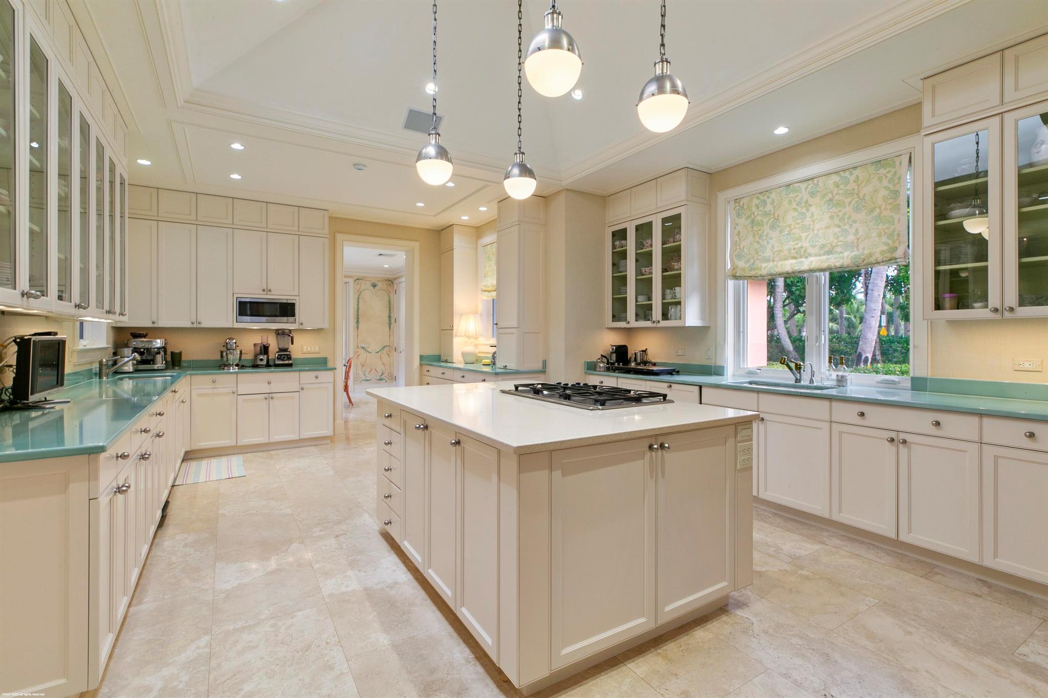 Jupiter Island - Residential