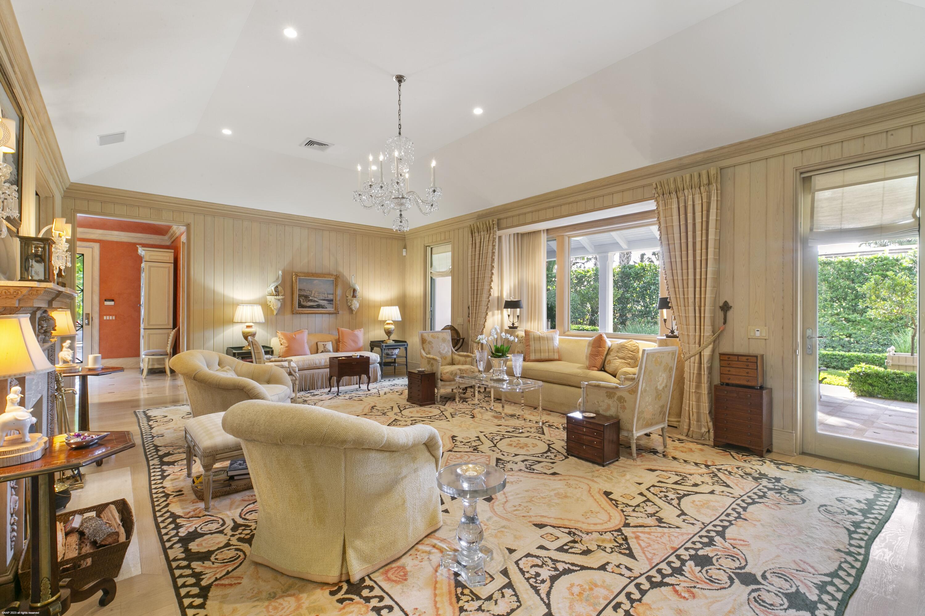 Jupiter Island - Residential