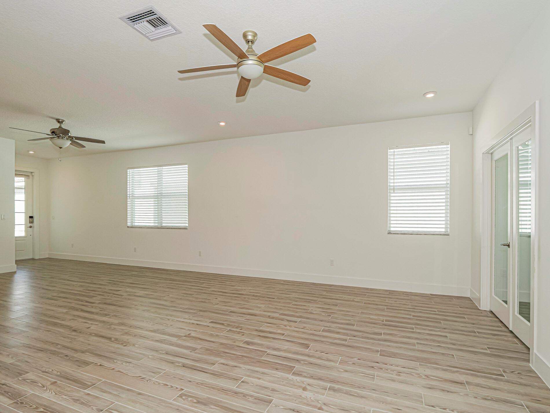 TELARO AT SOUTHERN GROVE - Residential Lease