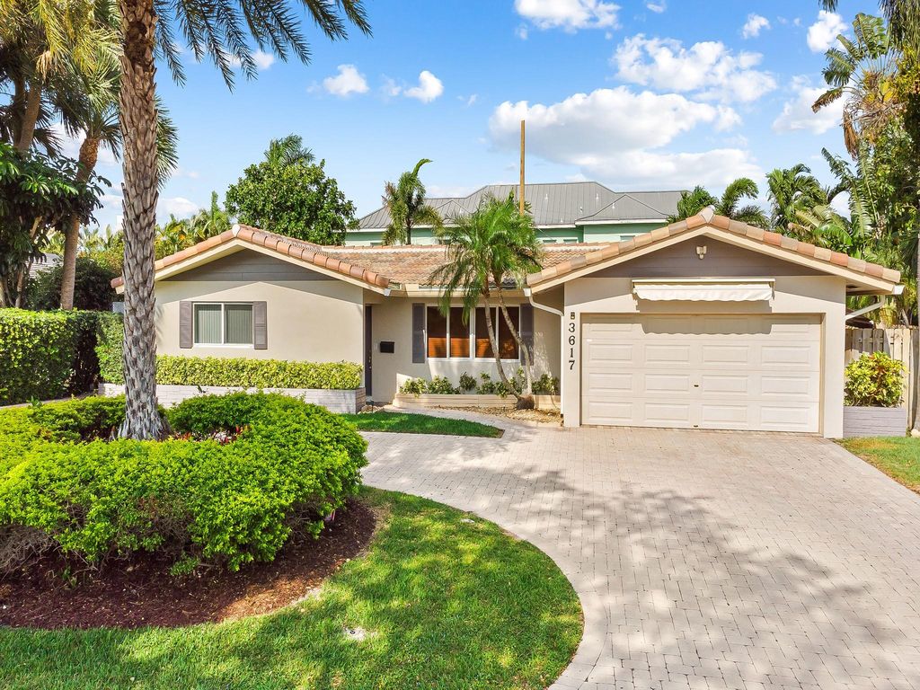 Photo of 3617 NE 23rd Avenue, Fort Lauderdale, FL 33308 (MLS # F10496846)