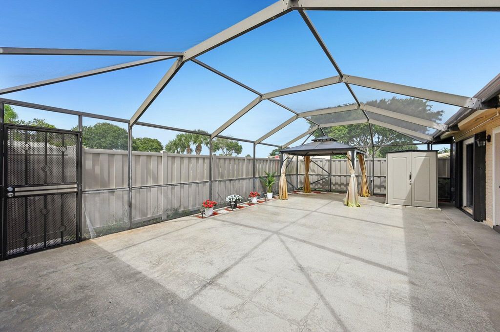 Photo of 5448 Eagle Lake Drive, Palm Beach Gardens, FL 33418 (MLS # R11128024)