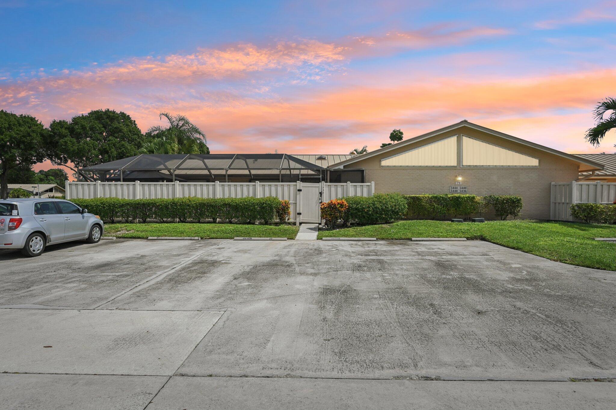 WESTWOOD GARDENS - Residential