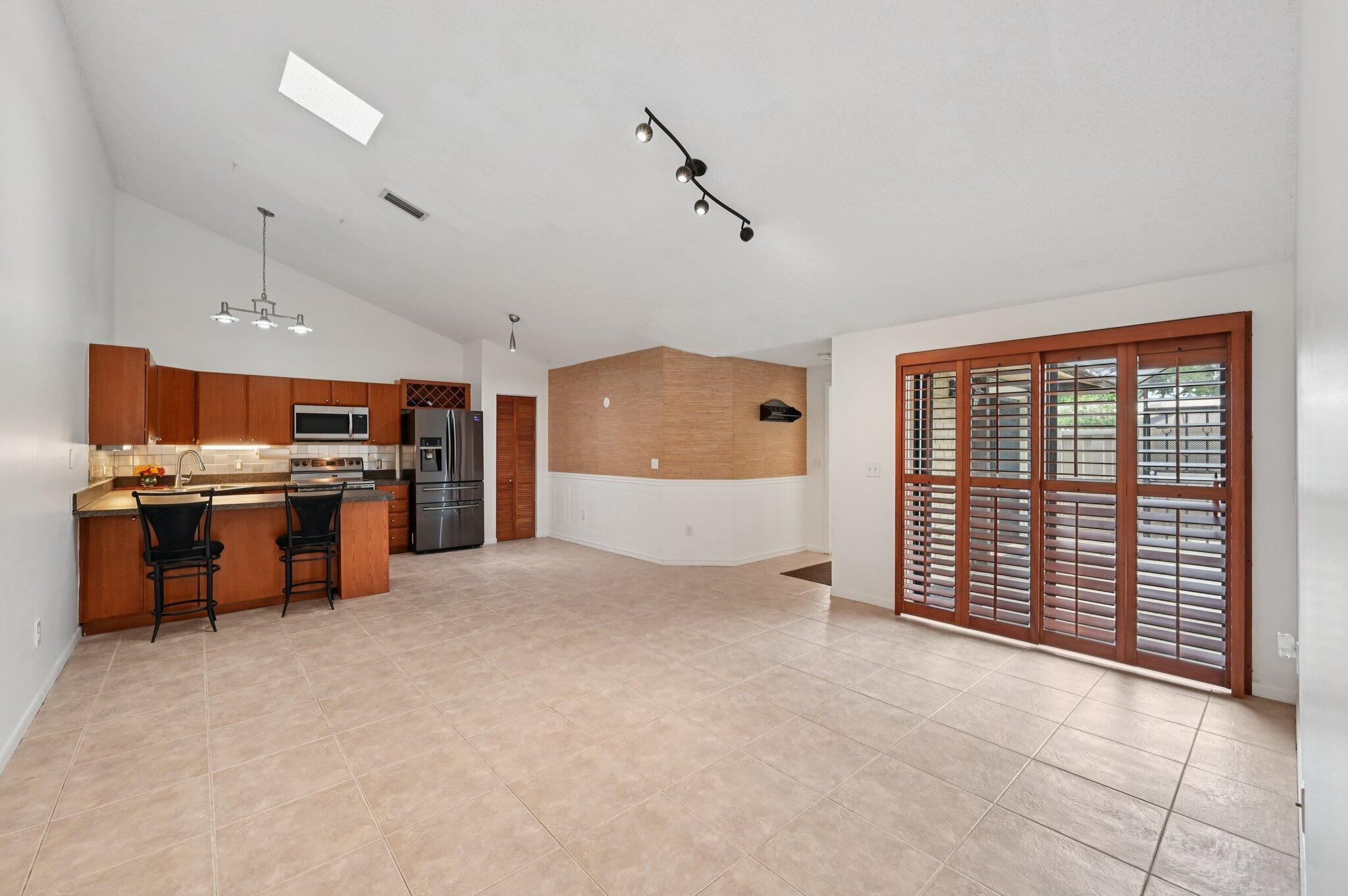 WESTWOOD GARDENS - Residential
