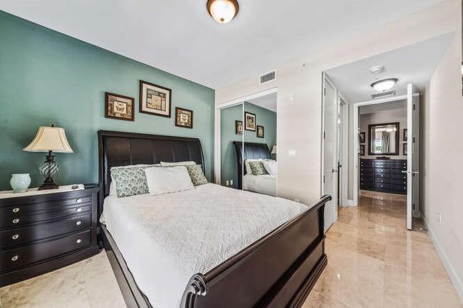 Fountains On Ocean Blvd - Residential Lease