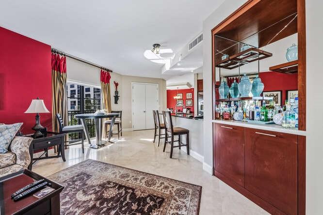 Fountains On Ocean Blvd - Residential Lease