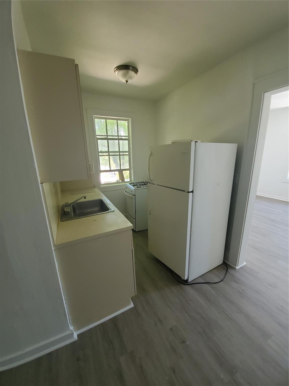 236 NE 28th St 5