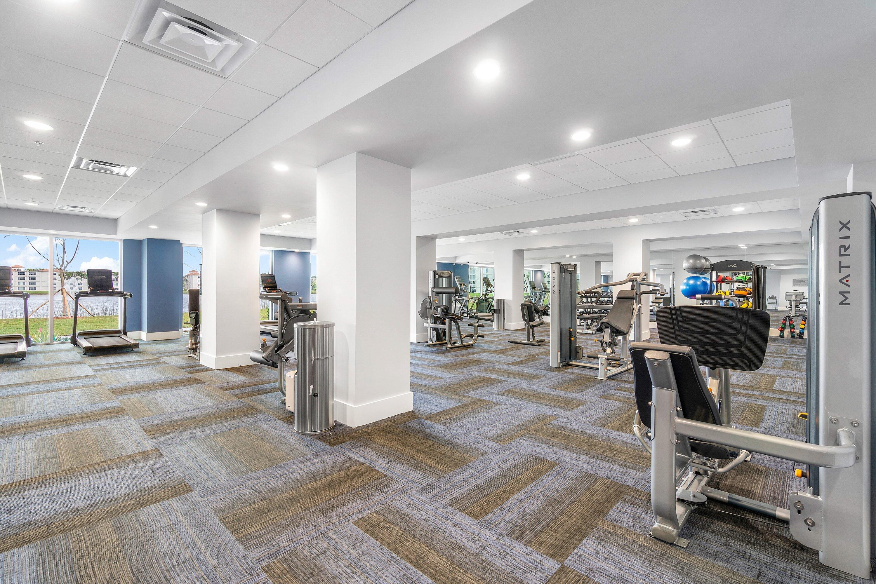 HUNTINGTON POINTE - Residential