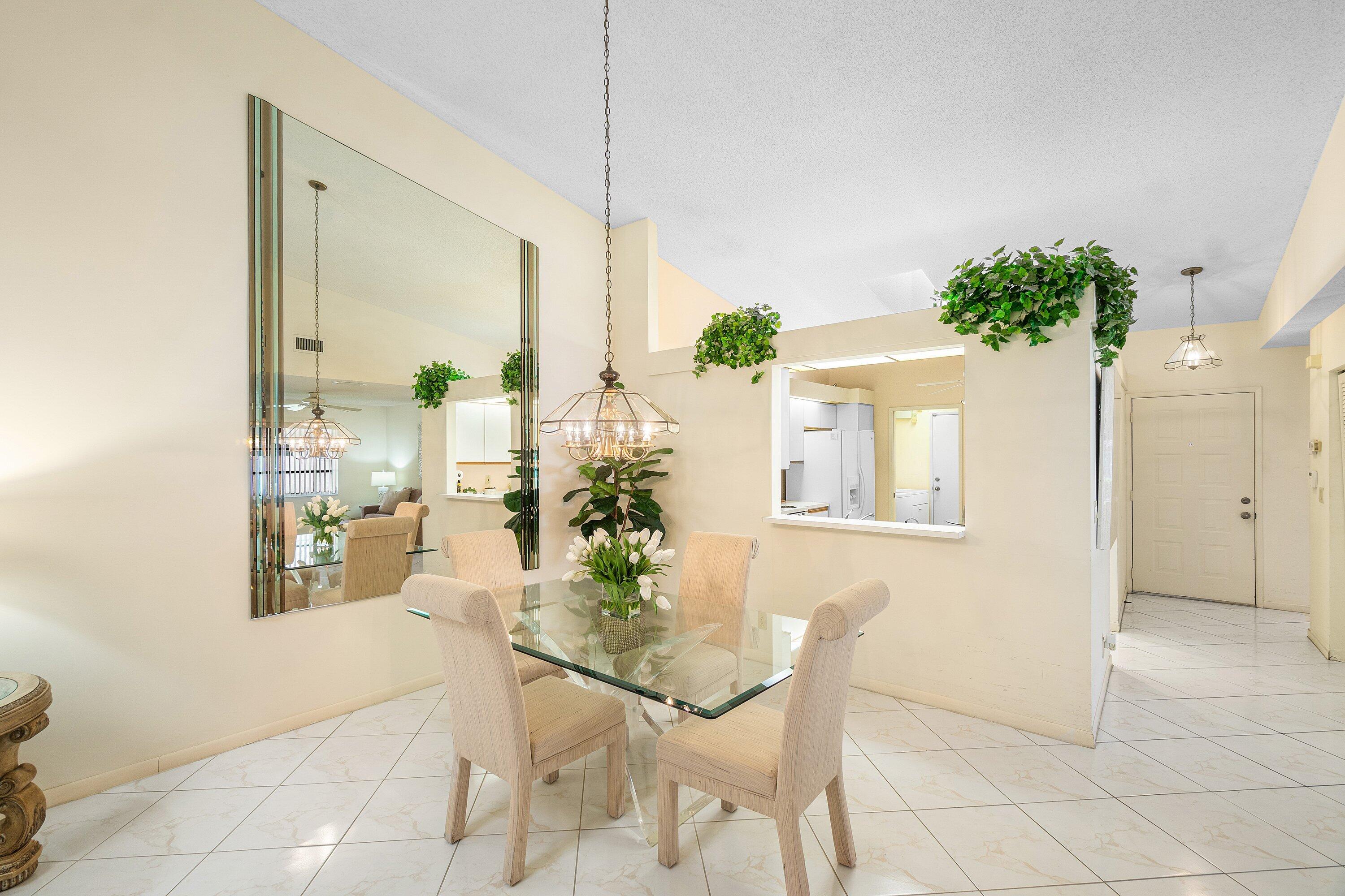 HUNTINGTON POINTE - Residential