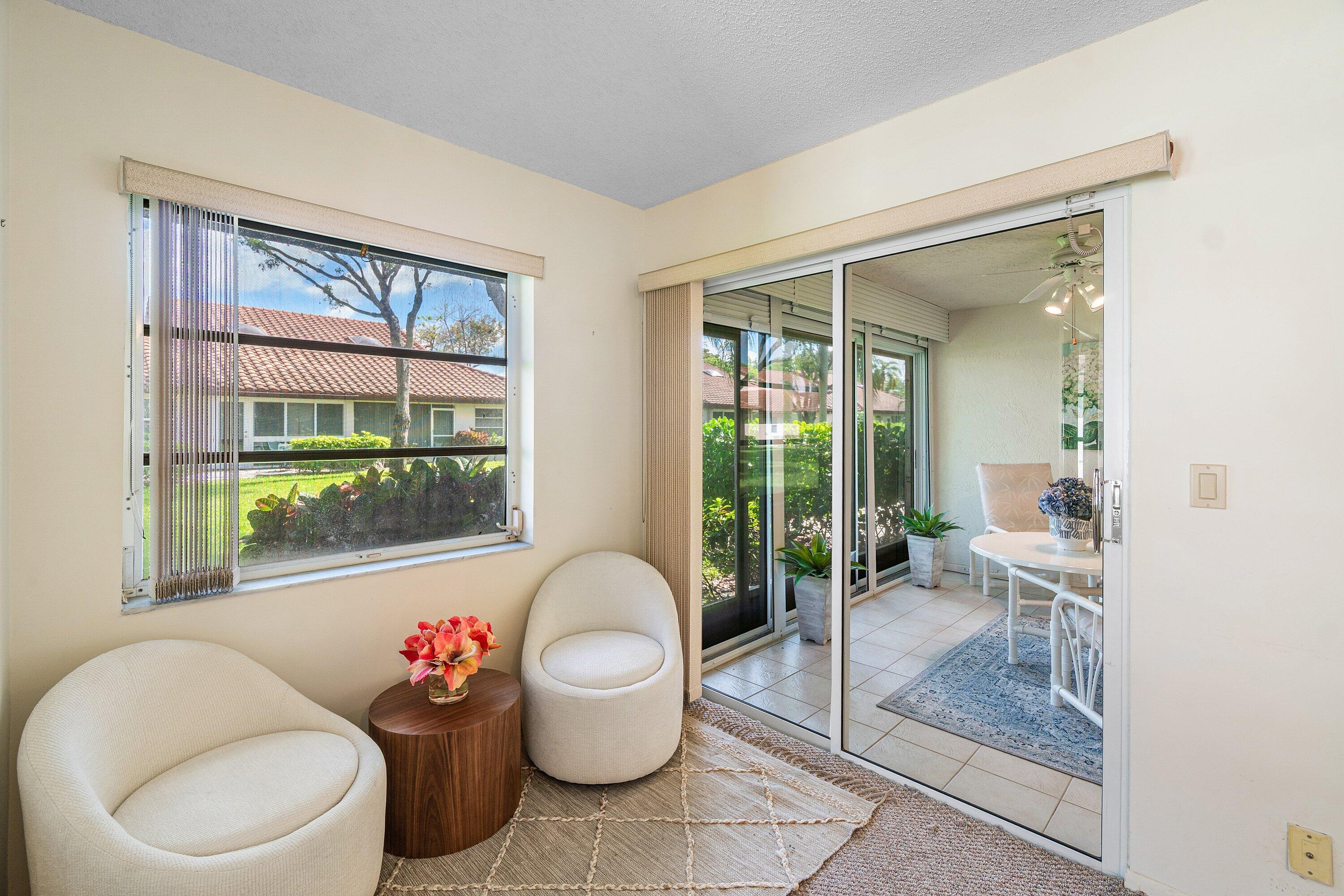 HUNTINGTON POINTE - Residential