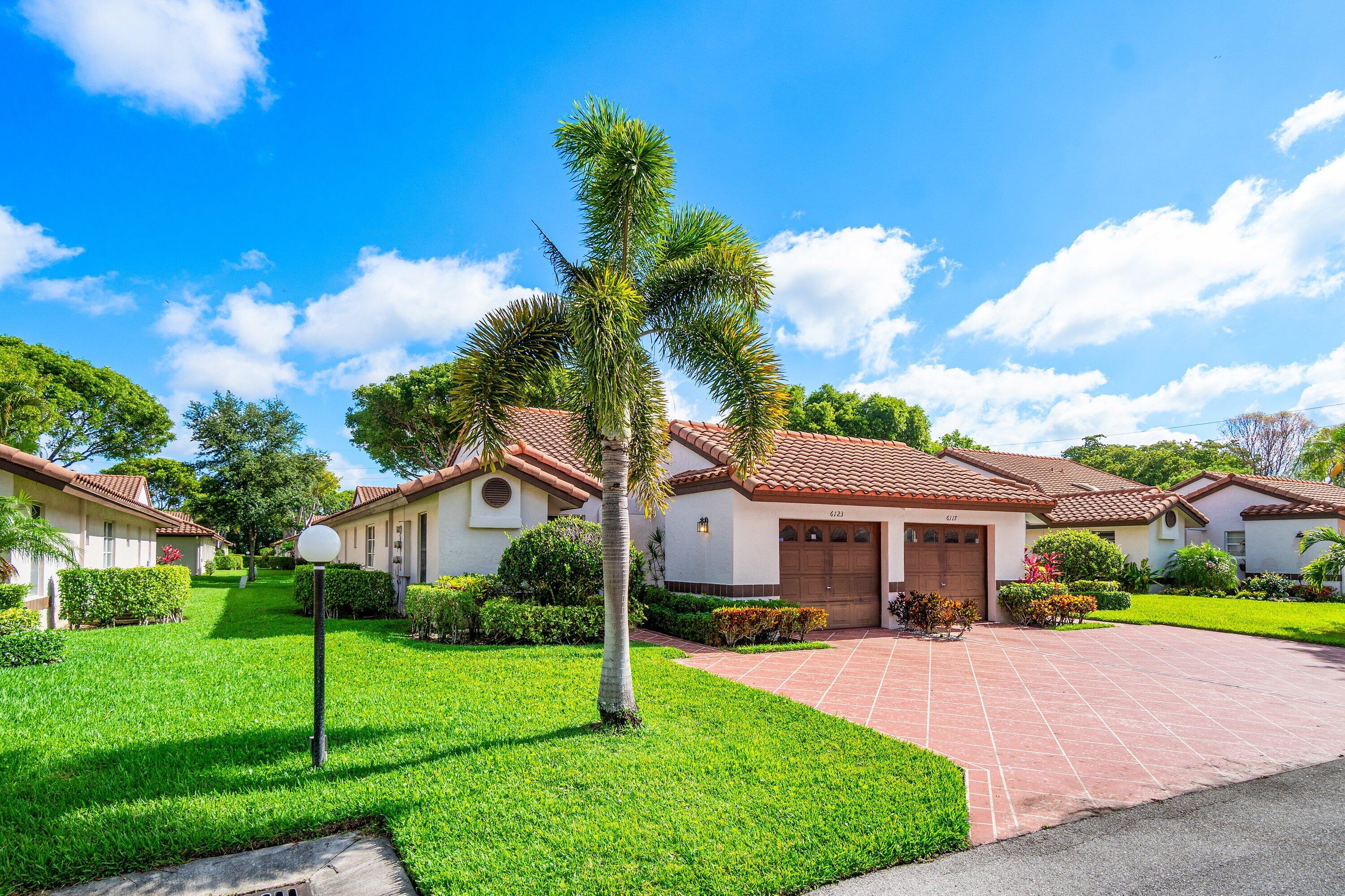 HUNTINGTON POINTE - Residential