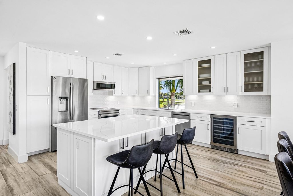 Photo of 3667 Quail Ridge Drive N #Bobwhite B, Boynton Beach, FL 33436 (MLS # R11166694)