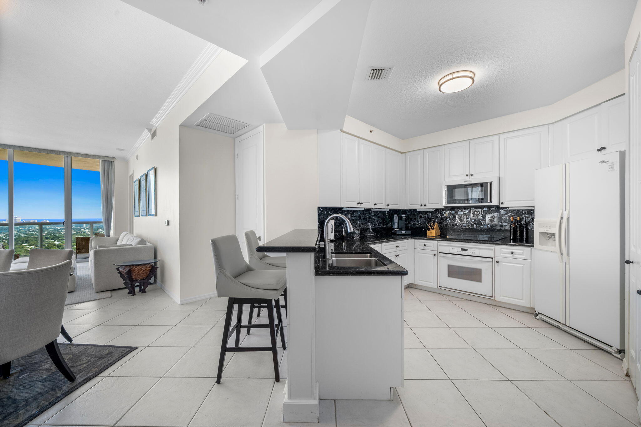 WATERGARDEN CONDO - Residential Lease