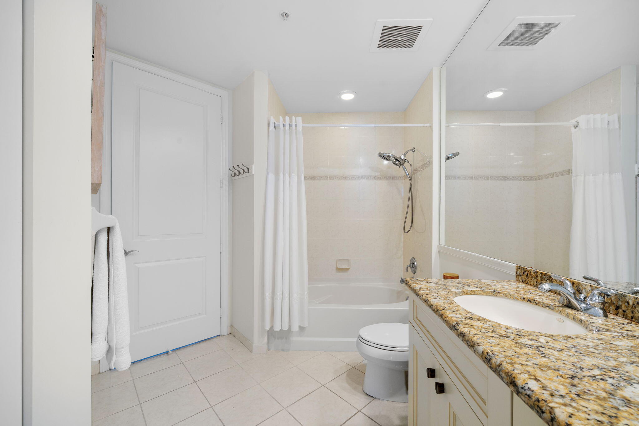 WATERGARDEN CONDO - Residential Lease