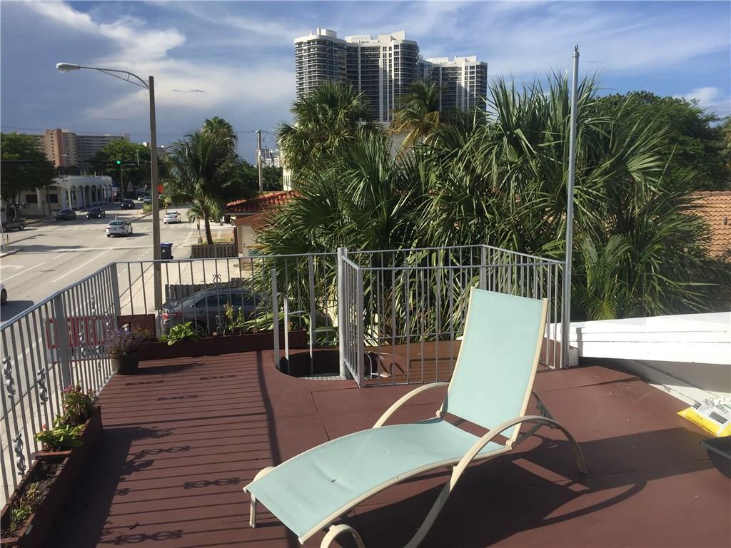 Lauderdale Beach 4-2 B - Residential Lease
