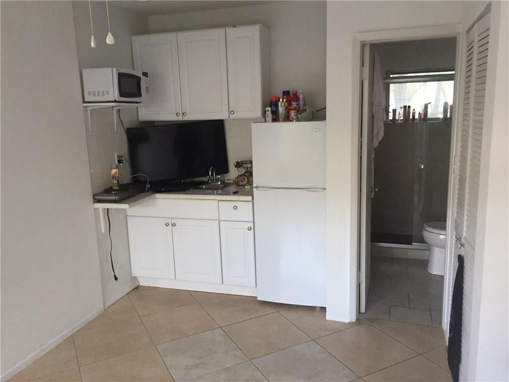 Lauderdale Beach 4-2 B - Residential Lease