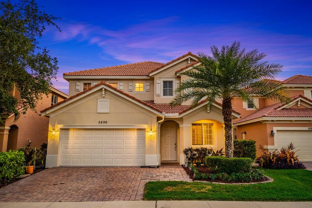 Photo of 5896 SE Crooked Oak Avenue Ave, Hobe Sound, FL 33455 (MLS # R10798010)