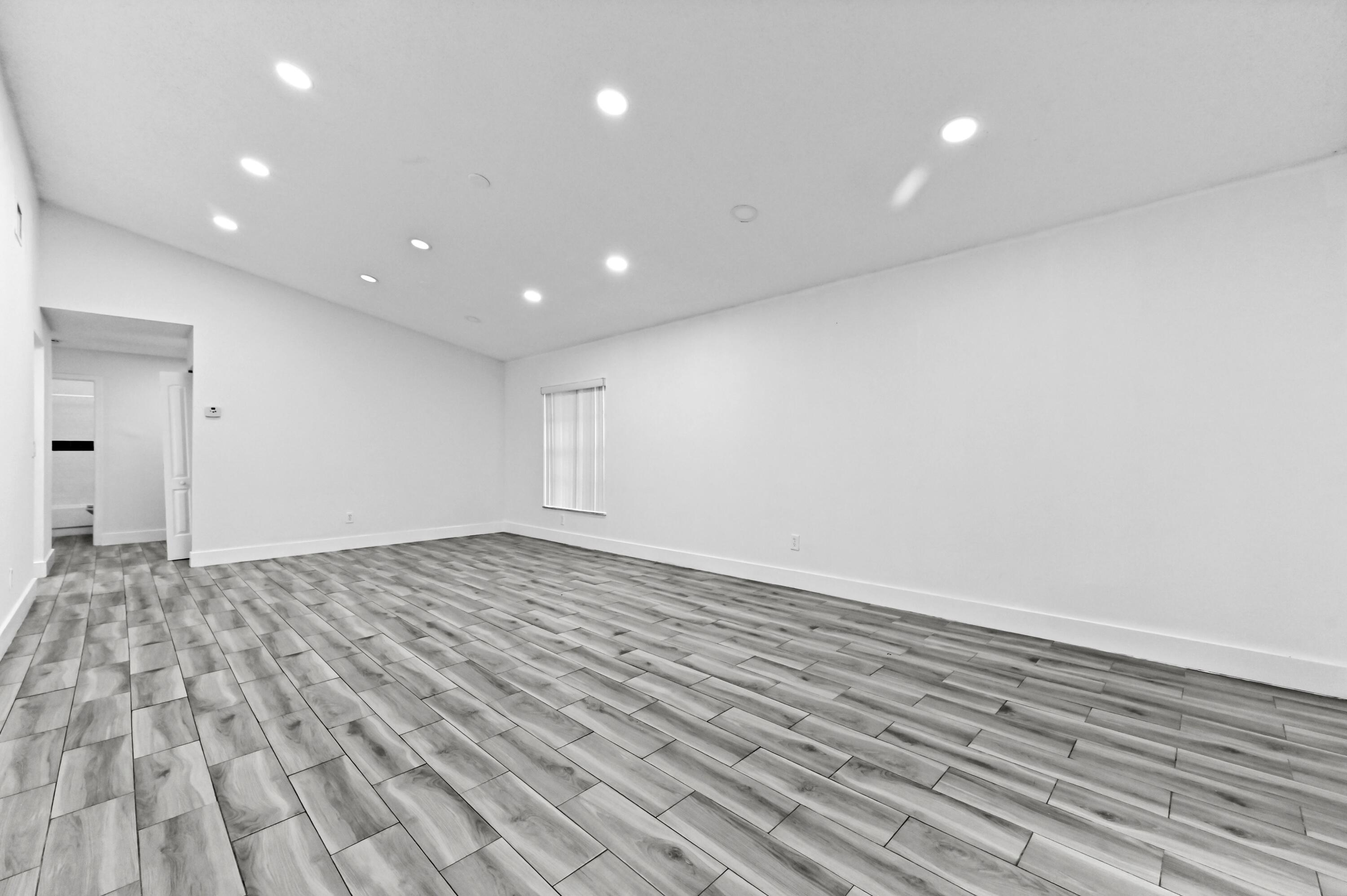 SUMMIT PINES - Residential Lease