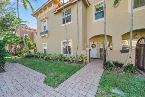 Property photo of 286 Lake Monterey Circle, Boynton Beach, FL 33426