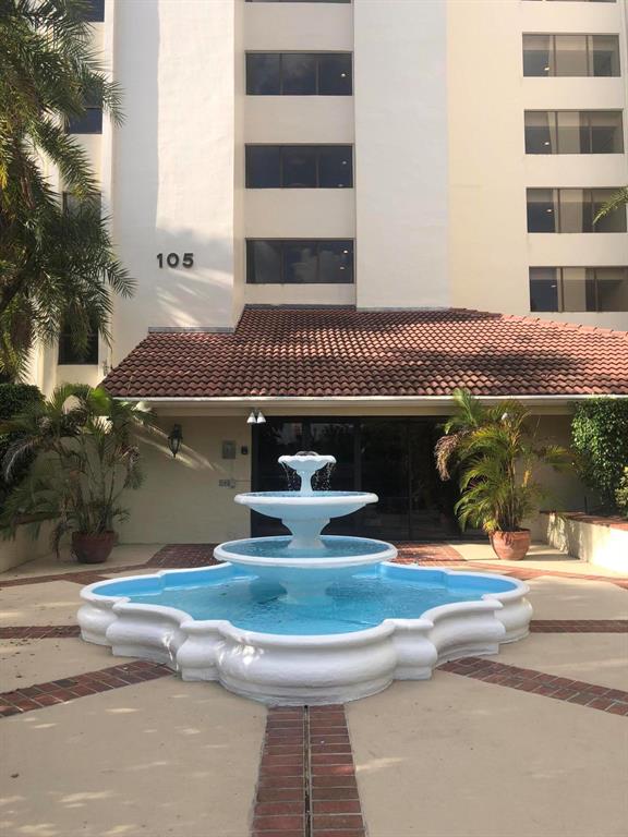 LAKE EMERALD 4 CONDO - Residential