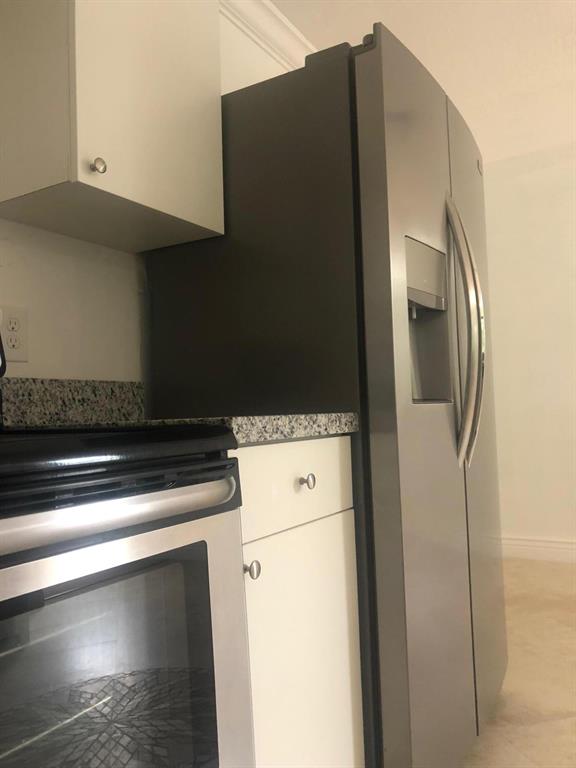 LAKE EMERALD 4 CONDO - Residential