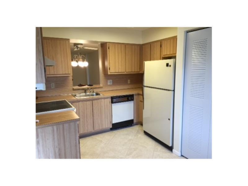 HUNTINGTON LAKES - Residential