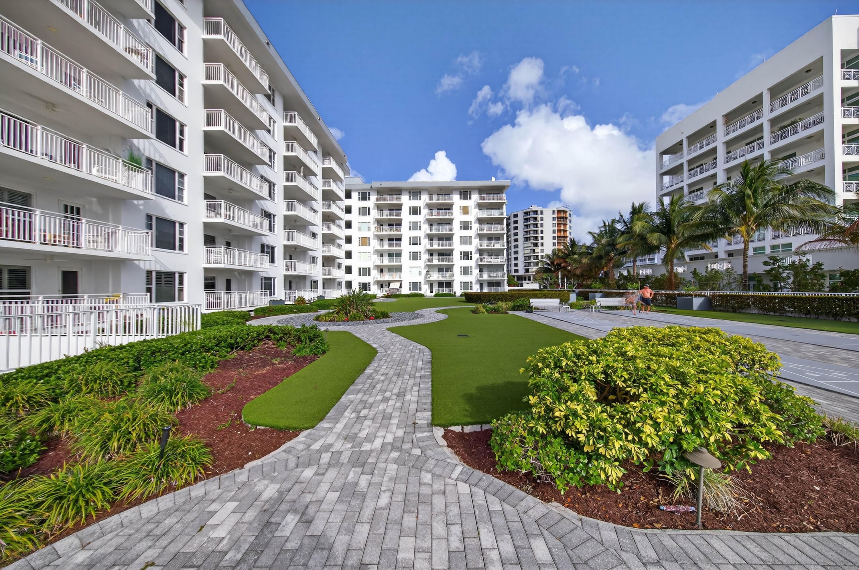 MONTEREY HOUSE CONDO - Residential Lease