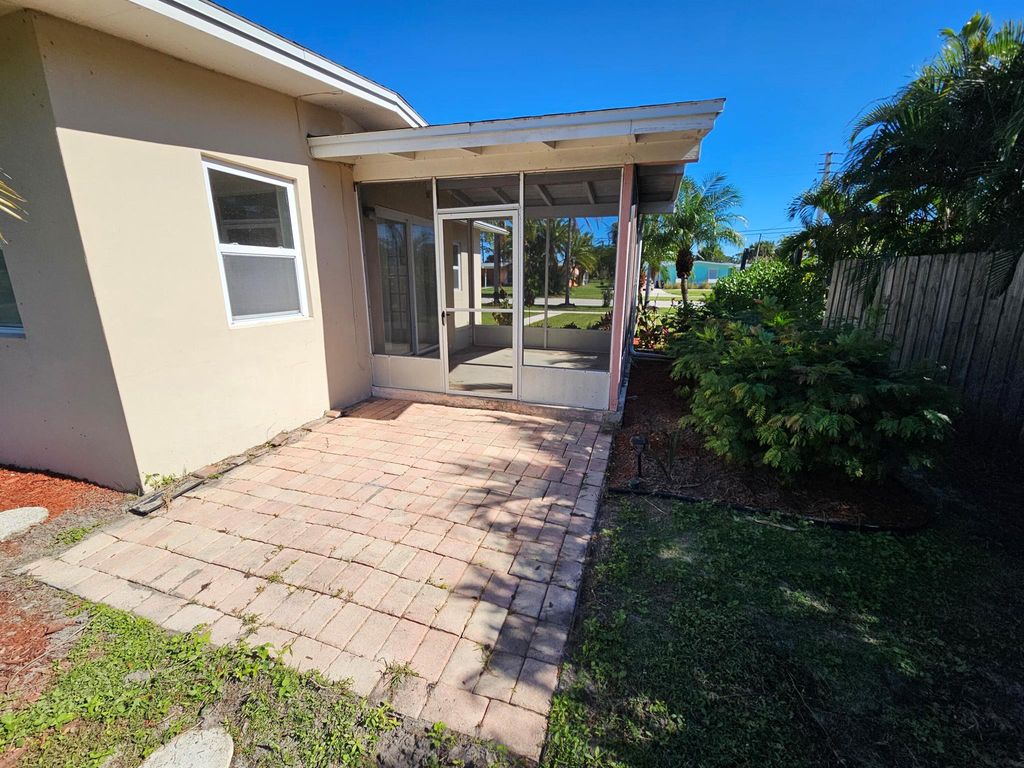 Photo of 3164 SE Morningside Boulevard, Port Saint Lucie, FL 34952 (MLS # R11044231)