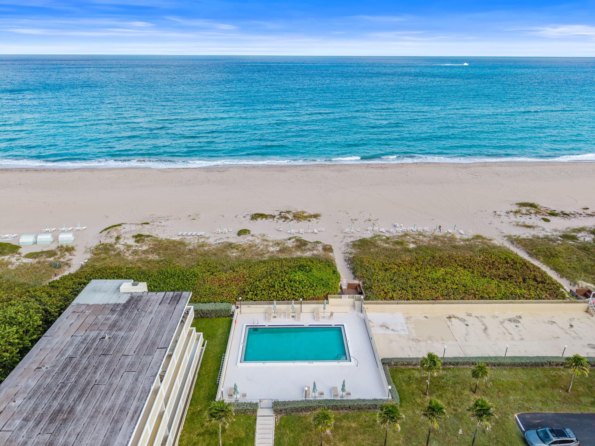 PALM BEACH WHITEHOUSE - Residential