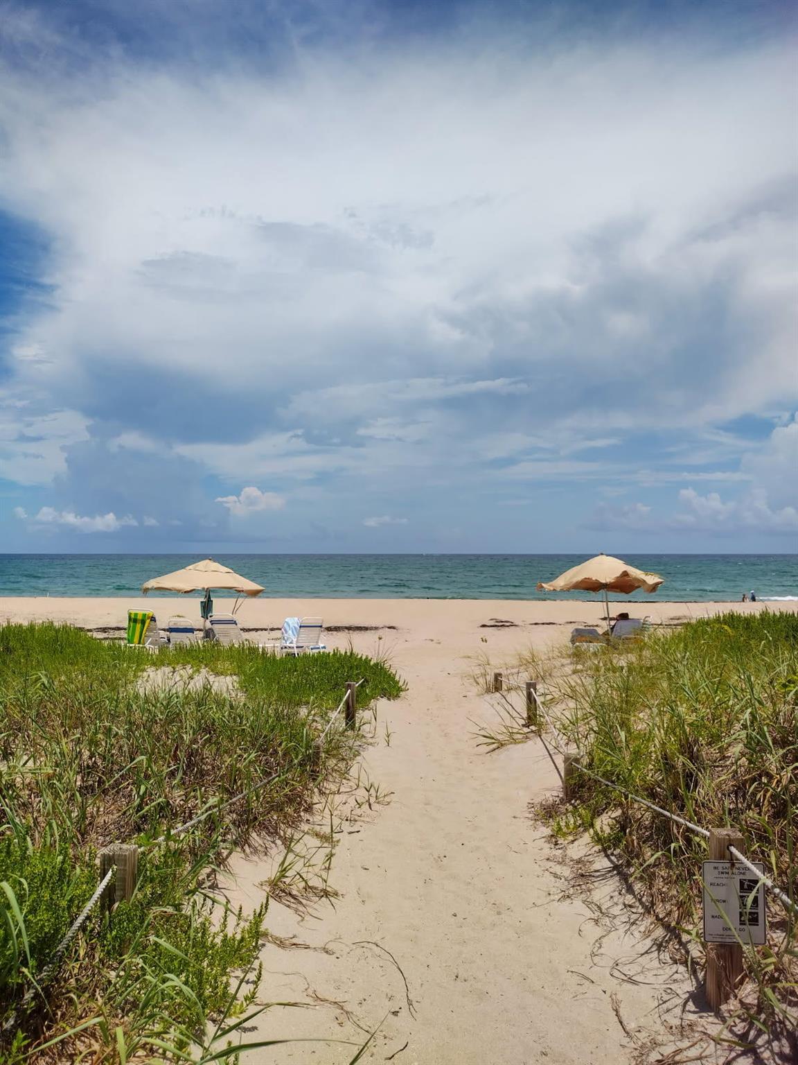 PALM BEACH WHITEHOUSE - Residential