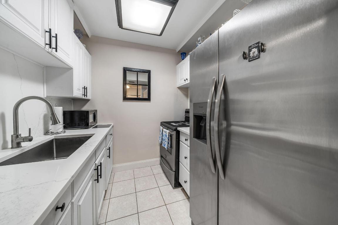 2565 S Ocean Boulevard 108