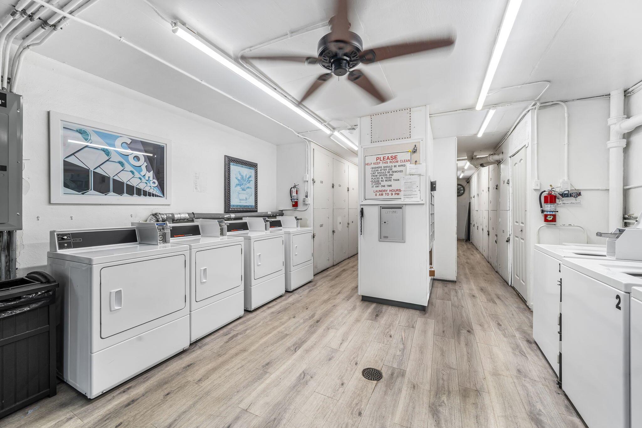 PALM BEACH WHITEHOUSE - Residential