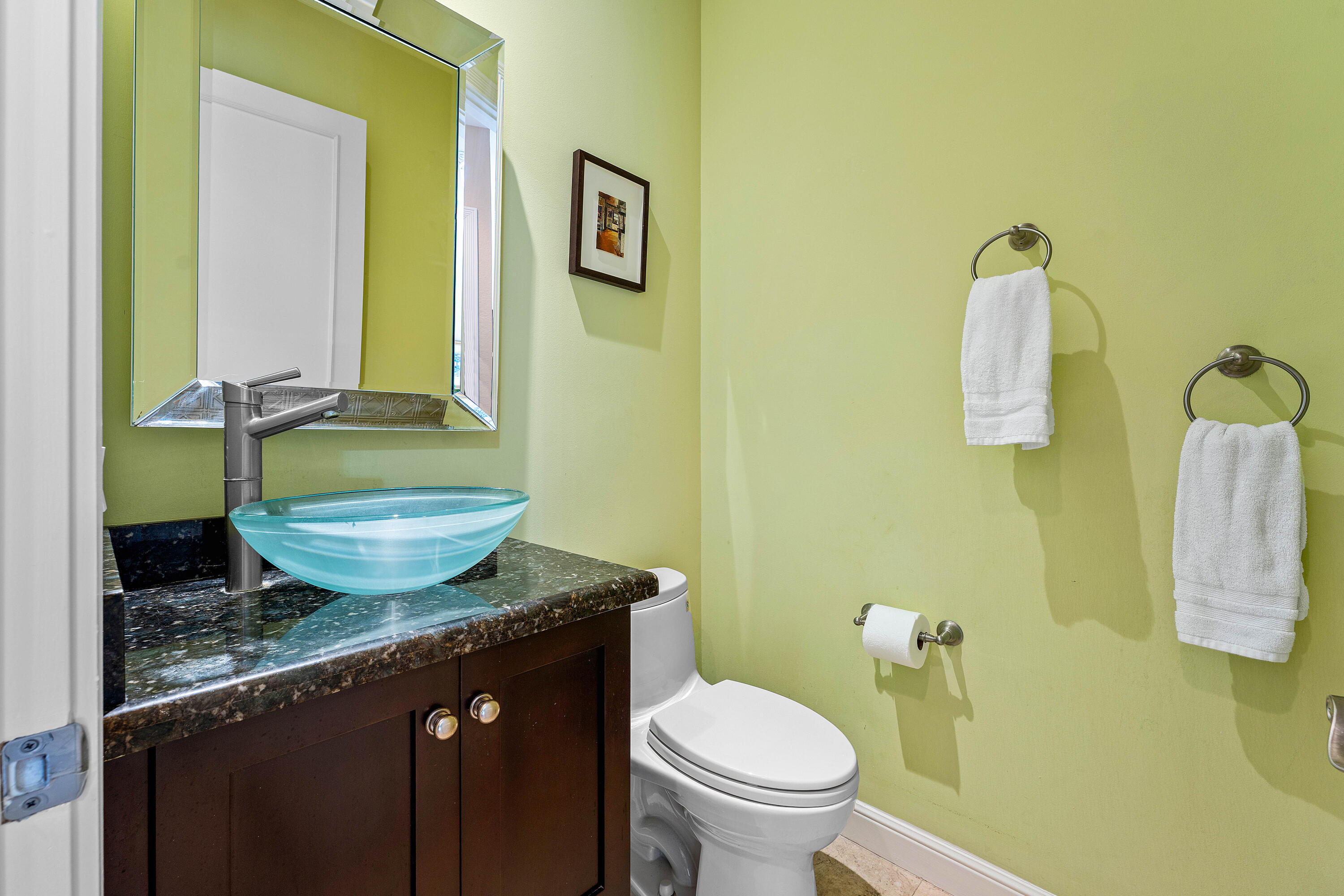 SEASONS - Residential