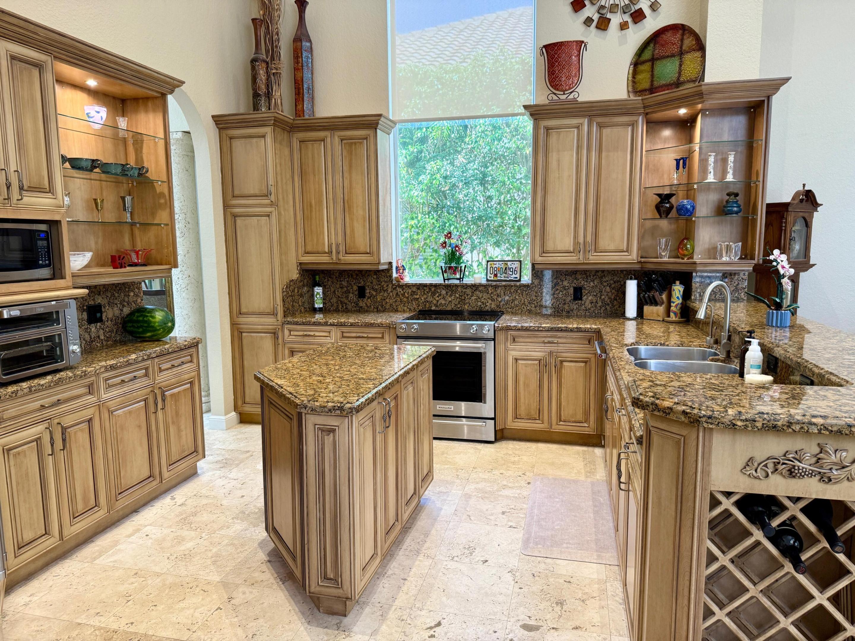 SEASONS - Residential