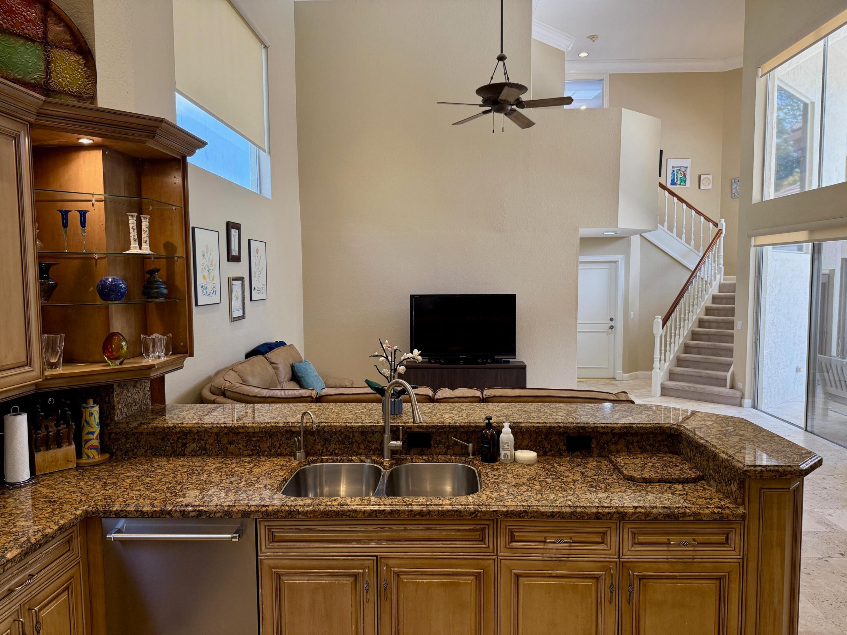 SEASONS - Residential