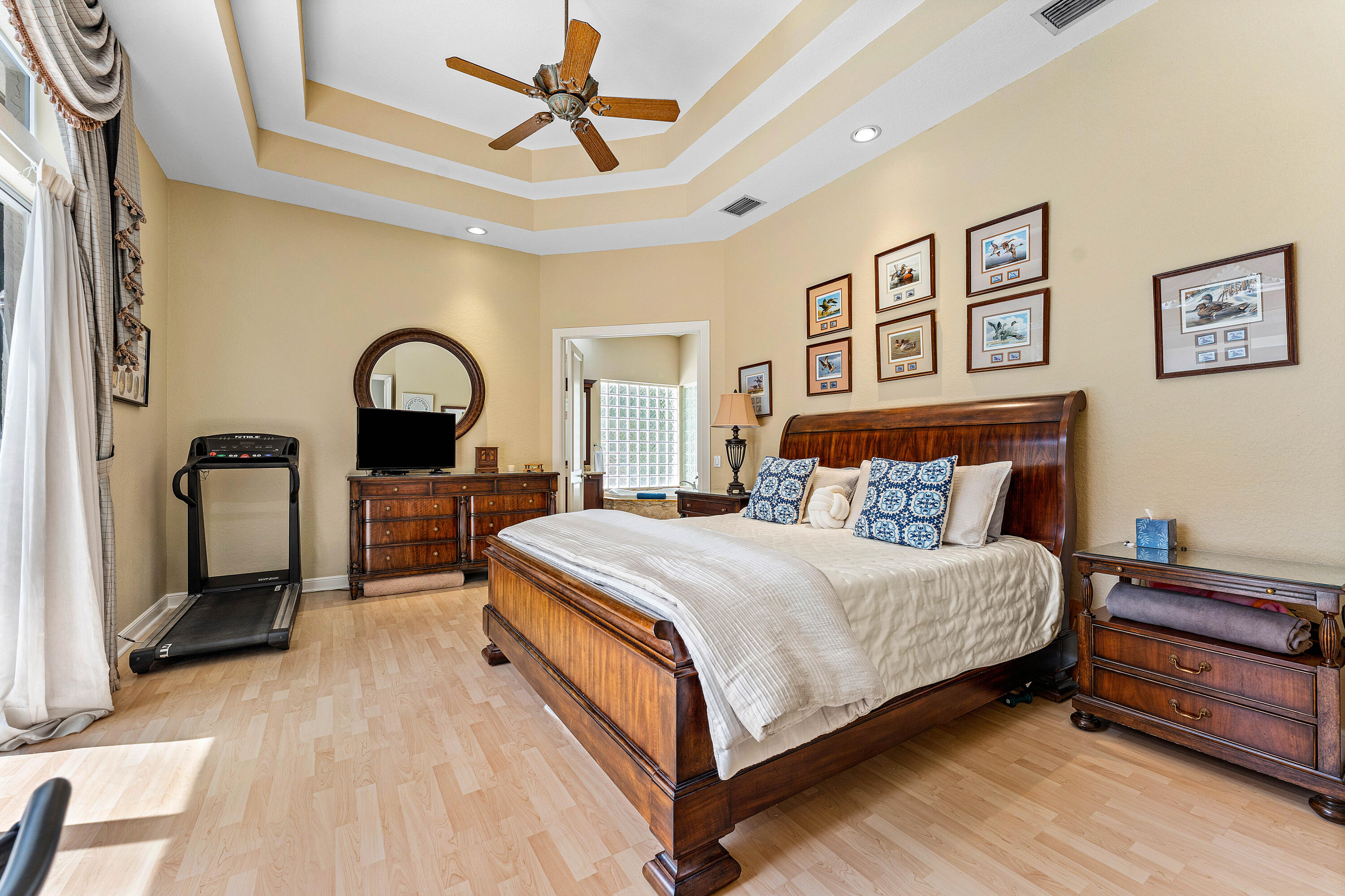 SEASONS - Residential