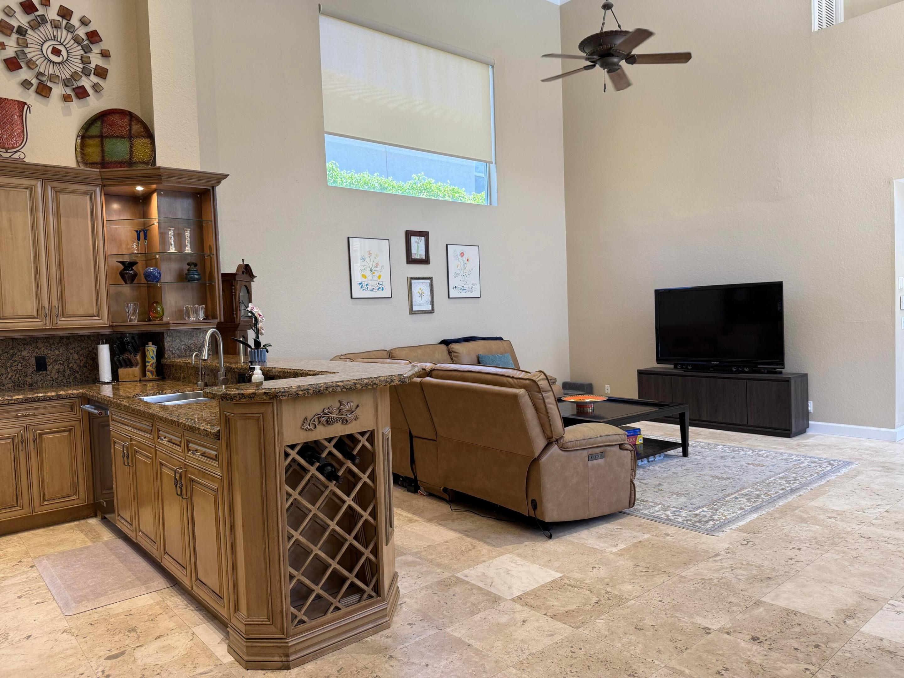 SEASONS - Residential