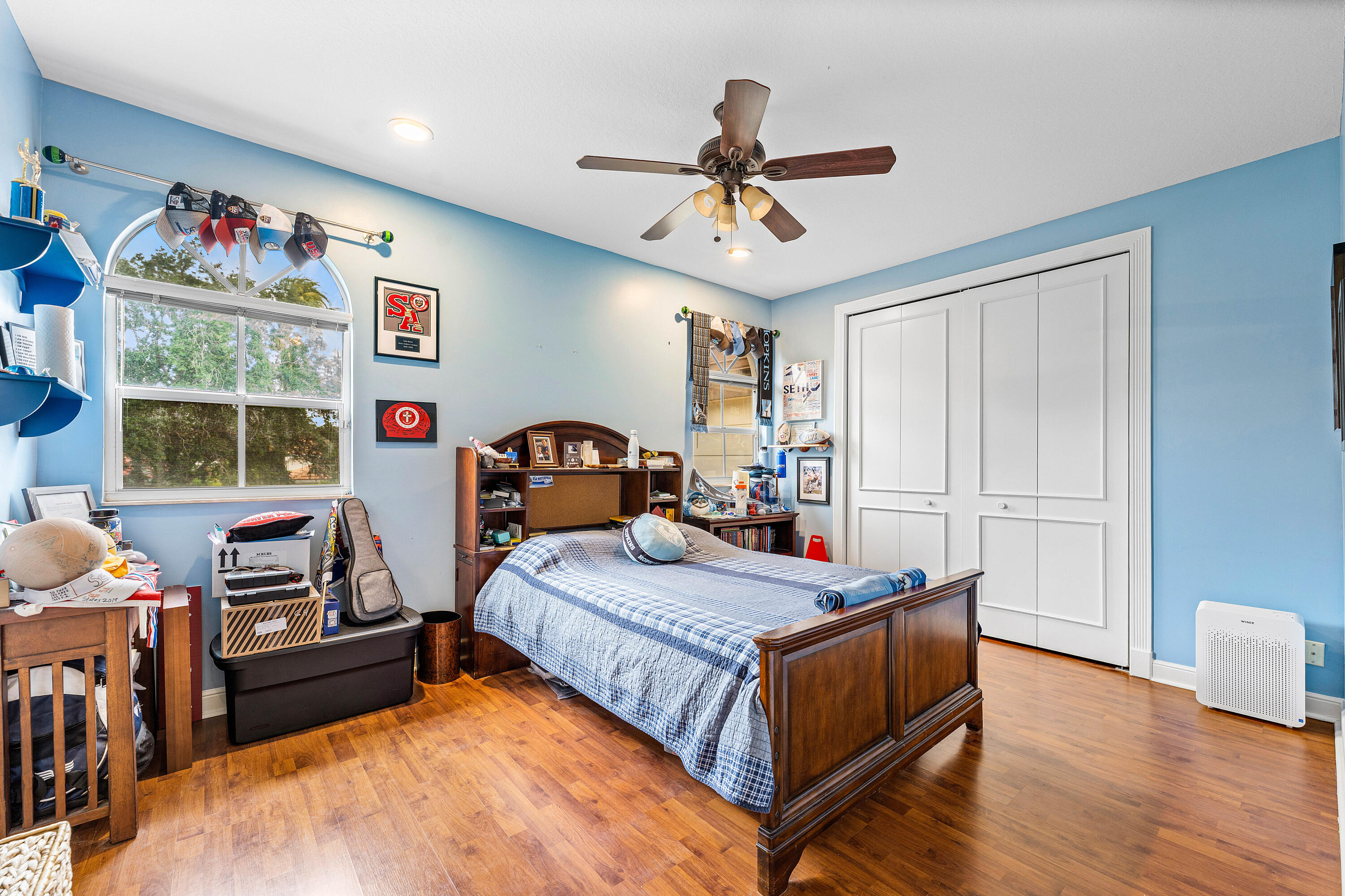 SEASONS - Residential